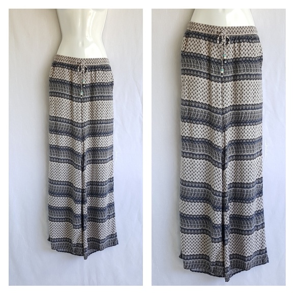 American Eagle Outfitters Pants - American eagle boho style pants, size XXS.